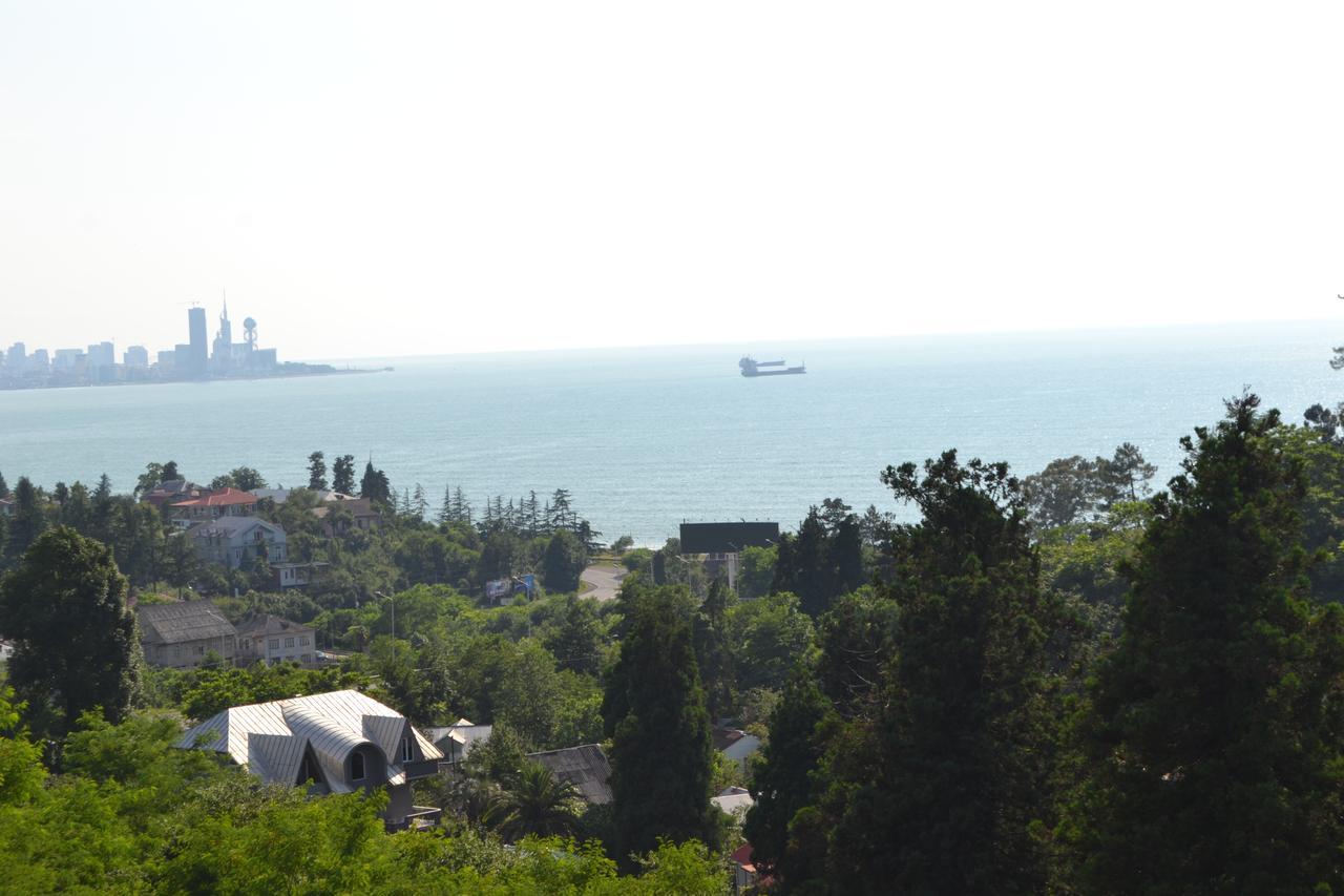 Sunny Hotel Batumi Махинари Екстериор снимка