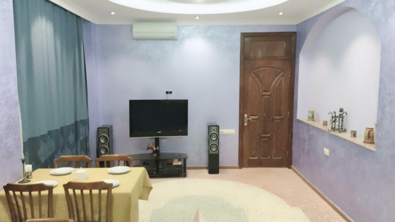 Sunny Hotel Batumi Махинари Екстериор снимка