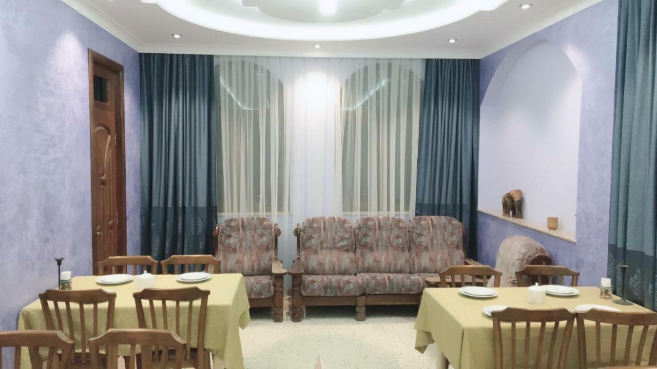 Sunny Hotel Batumi Махинари Екстериор снимка